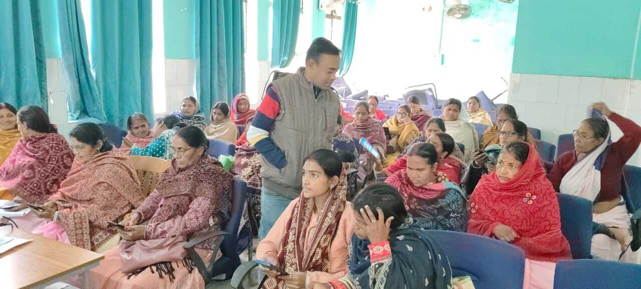 आशा कार्यकर्ता को भव्या एम आशा ऐप को लेकर दिया प्रशिक्षण