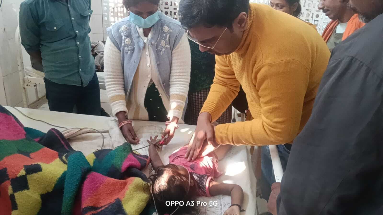 खेलने के दौरान छत से गिरकर बच्ची जख्मी, रेफर