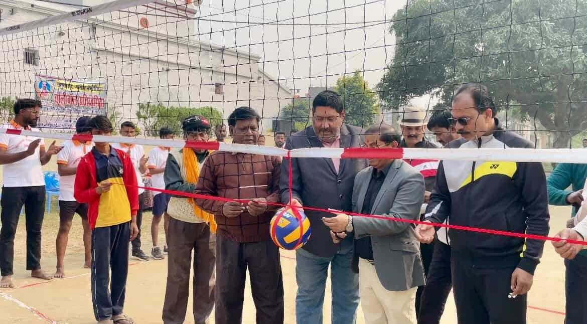 चतुर्थ मनोज मेमोरियल वालीबॉल प्रतियोगिता का हुआ आयोजन