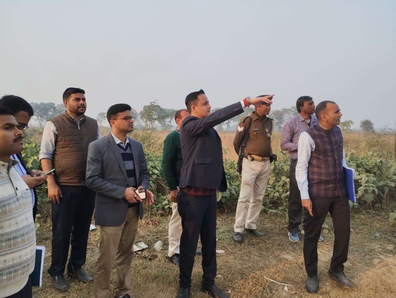 Madhubani News : डीएम ने आधुनिक बस स्टैंड व ड्राइविंग टेस्टिंग ट्रैक के लिए किया स्थल निरीक्षण