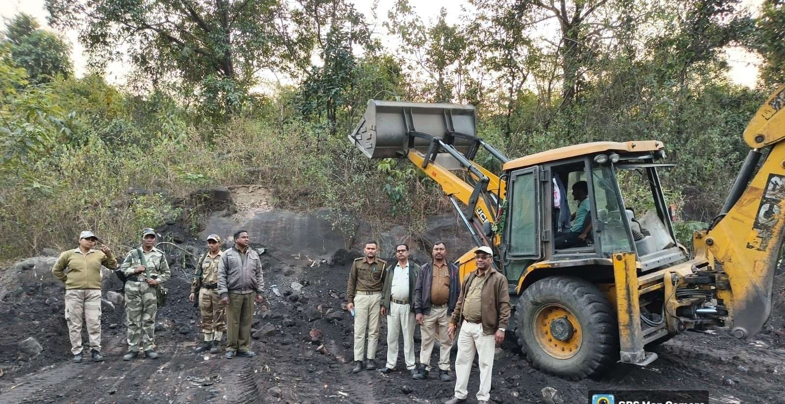 Bokaro News : अवैध कोयला खनन के लिए बनायी थी सुरंगें, ढहायी गयी