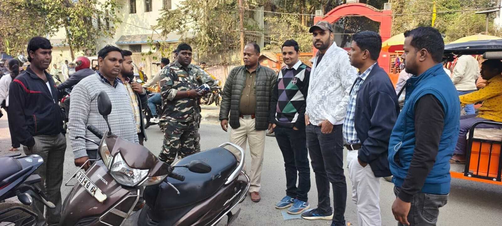 Giridih News :शहर में चला अतिक्रमण हटाओ अभियान