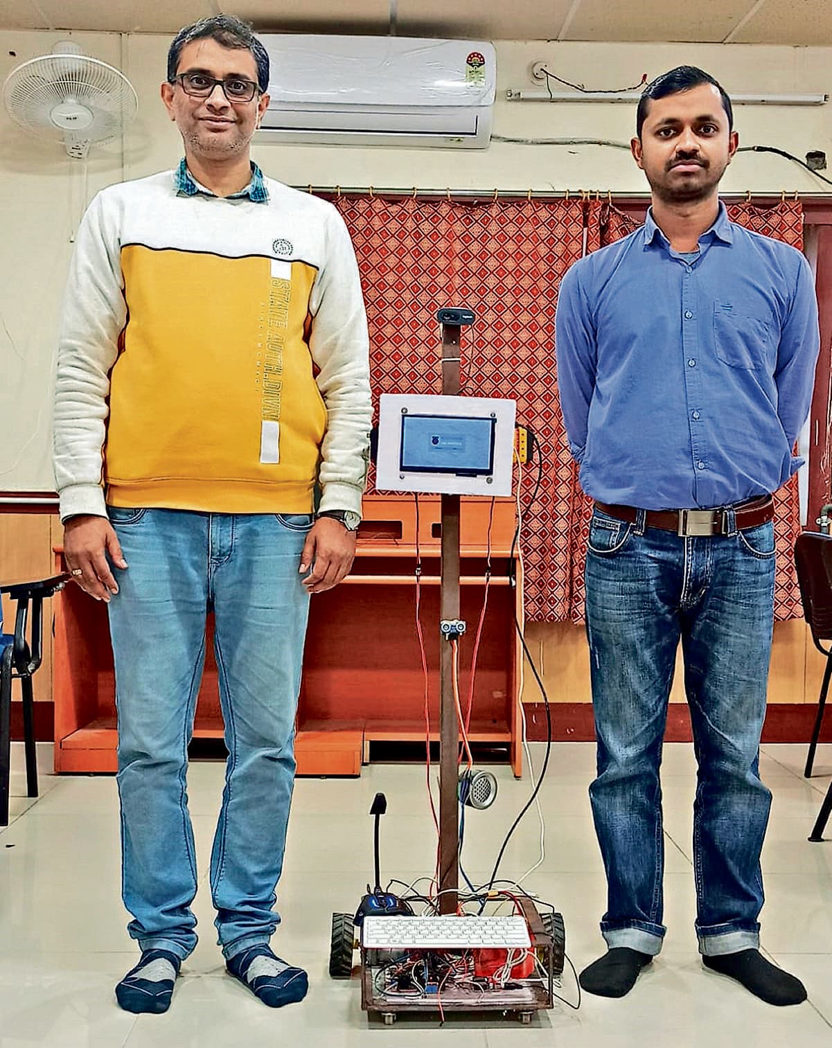 Rourkela News: एनआइटी ने प्राकृतिक मानवीय संवाद में सक्षम स्वदेशी एआइ रोबोट के लिए पेटेंट हासिल किया