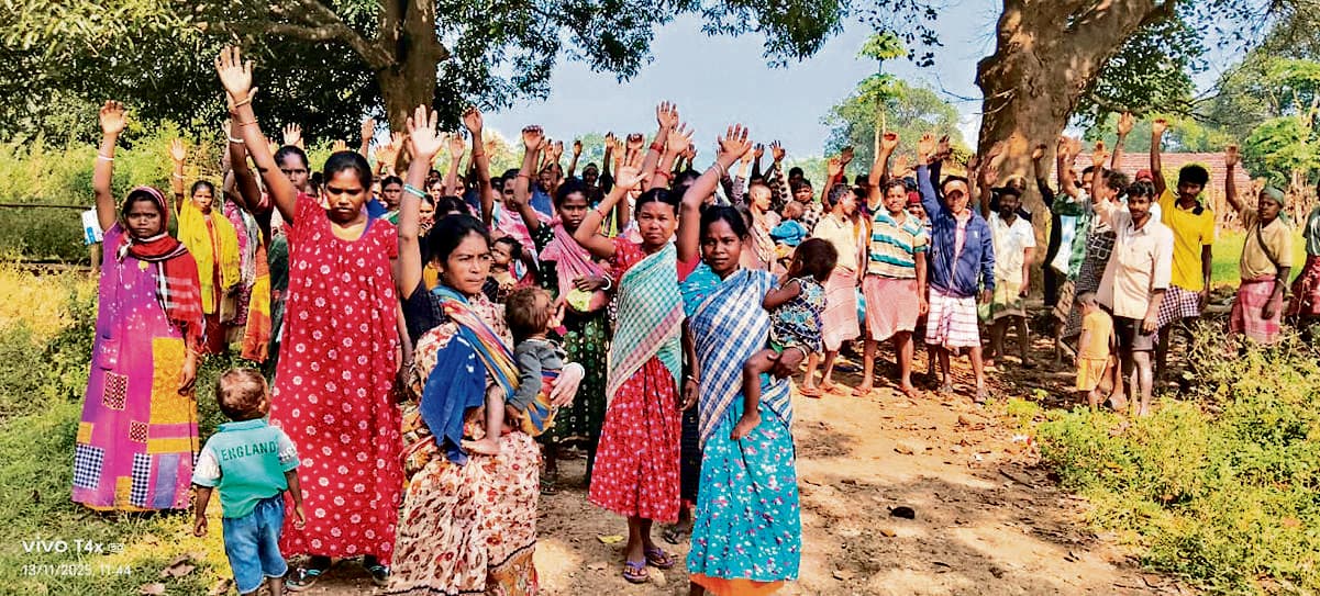 Chaibasa News : सीएसआर सूची में बहदा का नाम जोड़े प्रबंधन, वरना 22 से पानी सप्लाई रोकेंगे