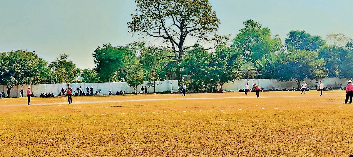 East Singhbhum News : ऊपर पावड़ा, बहरागोड़ा किंग्स और डेमन नाइट्स टाटानगर जीते