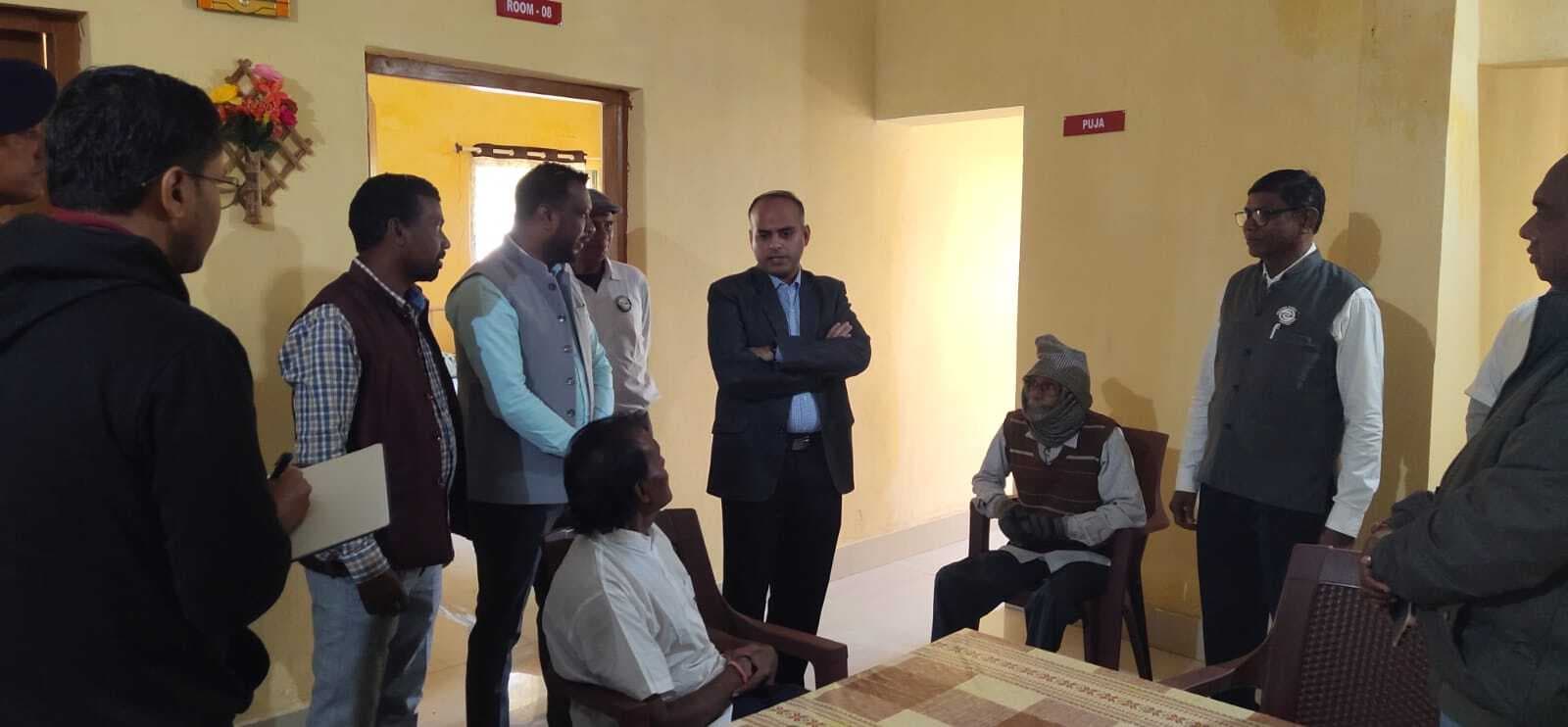 East Singhbhum News : भोजन की गुणवत्ता व पोषण पर विशेष ध्यान रखे प्रबंधन : डीसी