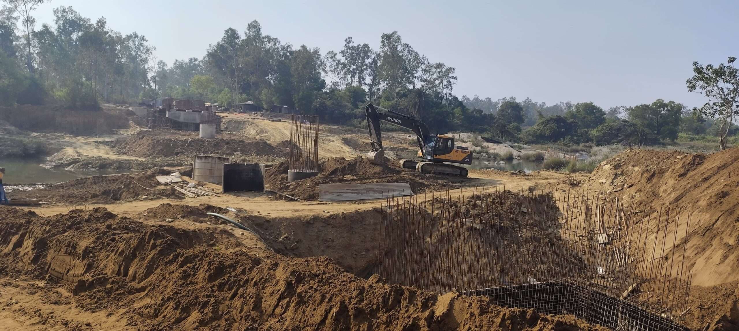 East Singhbhum News : सातगुड़ुम नदी पर ~4.65 करोड़ से पुल निर्माण शुरू