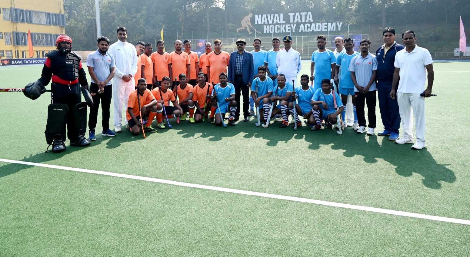 East Singhbhum News : अनुशासन और समर्पण से खेलें खिलाड़ी : रमेश कुमार