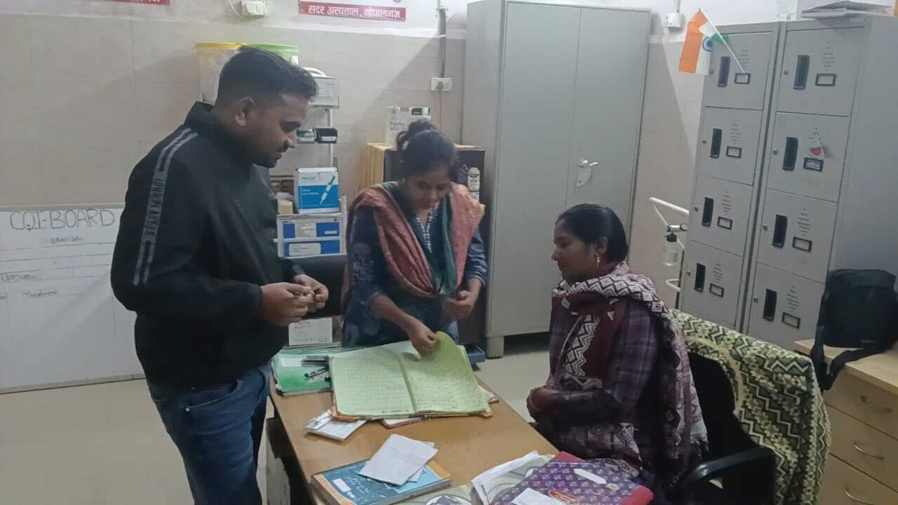 रात्रि पाली में ड्यूटी से गायब मिली नर्स सदर अस्पताल के अधीक्षक ने मांगा स्पष्टीकरण