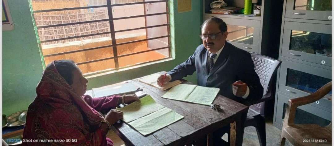 शिक्षकों की अनुपस्थिति से पढ़ाई बाधित