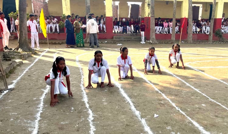 अनुशासन, टीम स्पिरिट व आत्मविश्वास को भी मजबूत करता है खेल