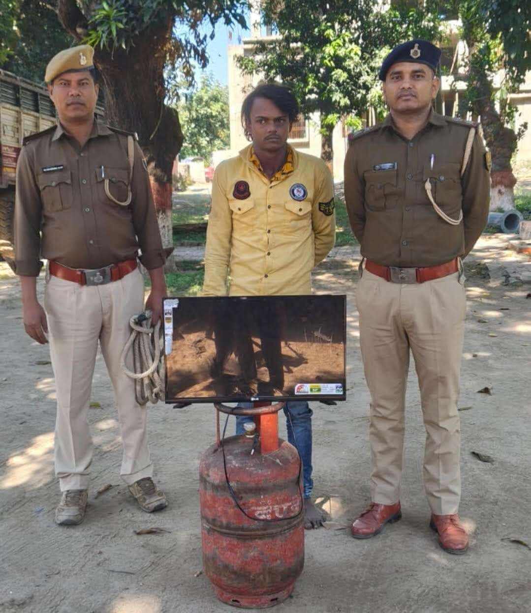 चोरी के सामान बरामद, आरोपित गिरफ्तार