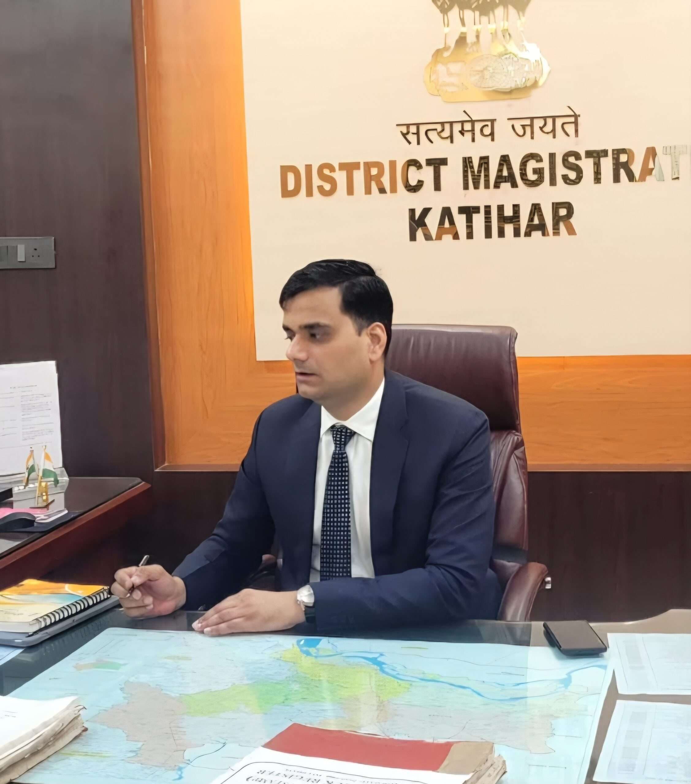 नये डीएम के सामने होंगी कई चुनौतियां, लोगों की भी हैं अपेक्षाएं