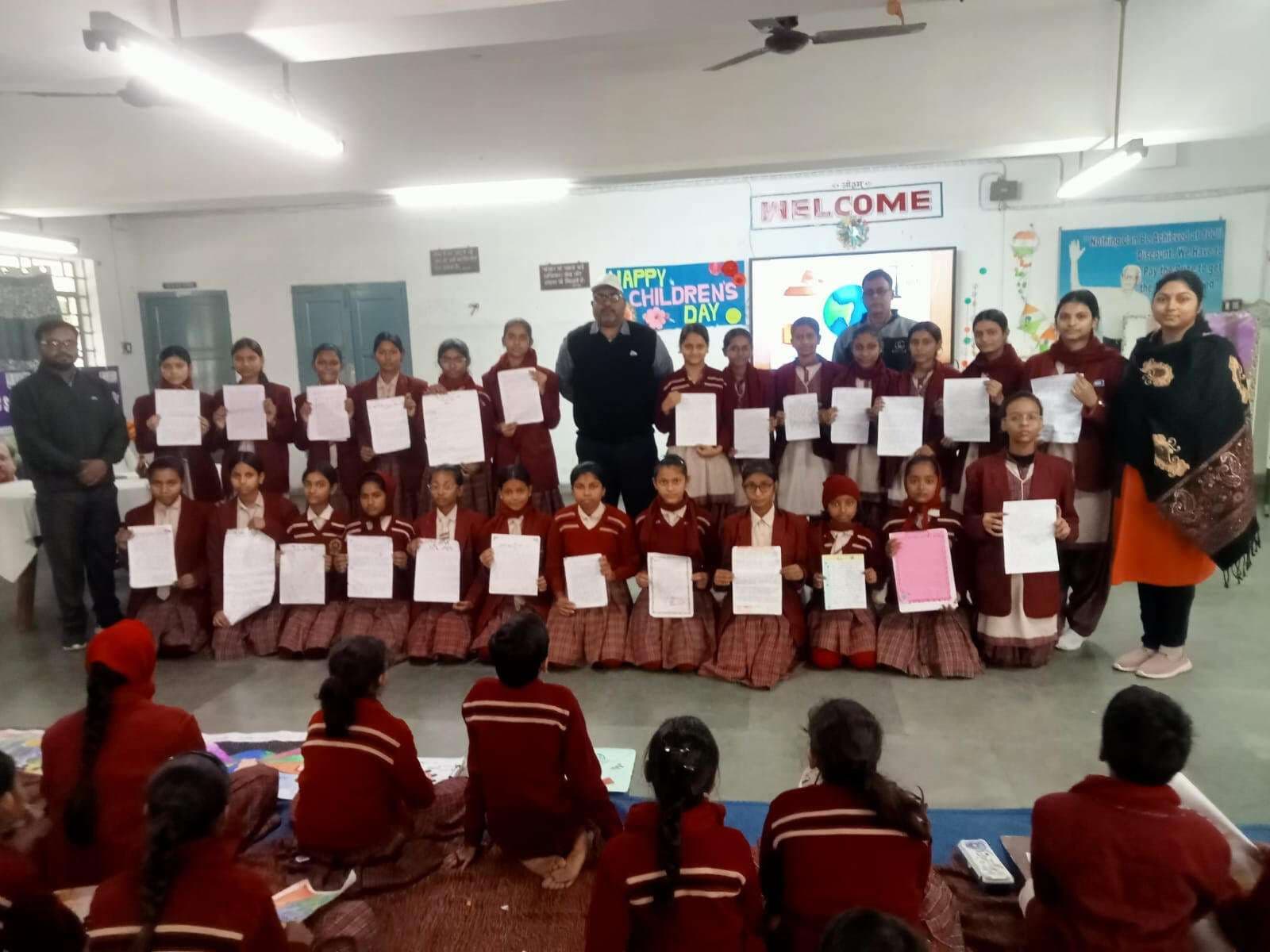 निबंध, पोस्टर मेकिंग में दिखी छात्र-छात्राओं की प्रतिभा