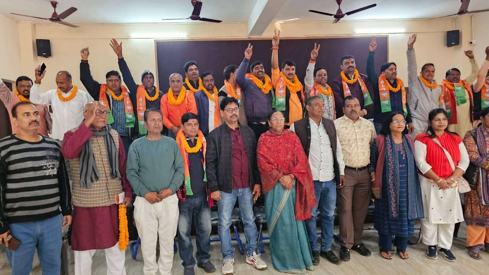 Deoghar News : जिले में भाजपा के 16 मंडल अध्यक्षों की घोषणा, 12 होल्ड पर