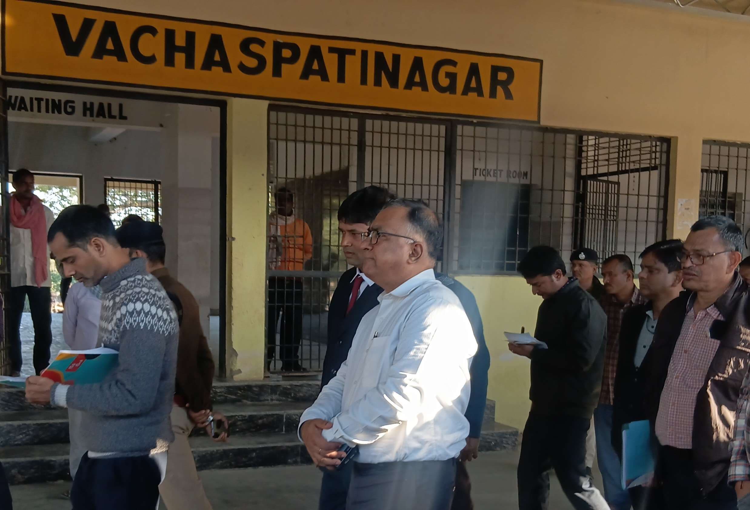 Madhubani News : लौकहा बाजार- झंझारपुर पैसेंजर ट्रेन की समय सारणी बदलने का हो रहा विचार