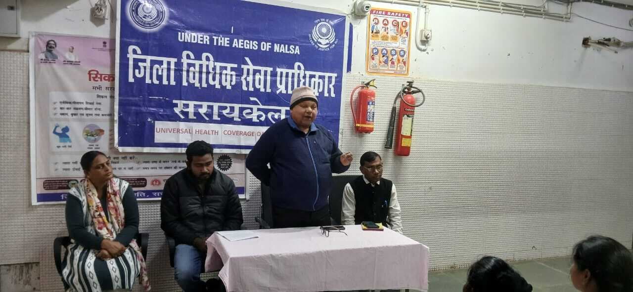 Seraikela Kharsawan News : अब घर-घर पहुंच रहीं स्वास्थ्य सेवाएं : सीएस