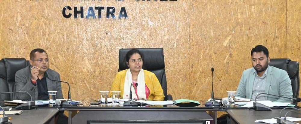 राजस्व संबंधी मामलों काे पारदर्शी तरीके से निबटायें: डीसी