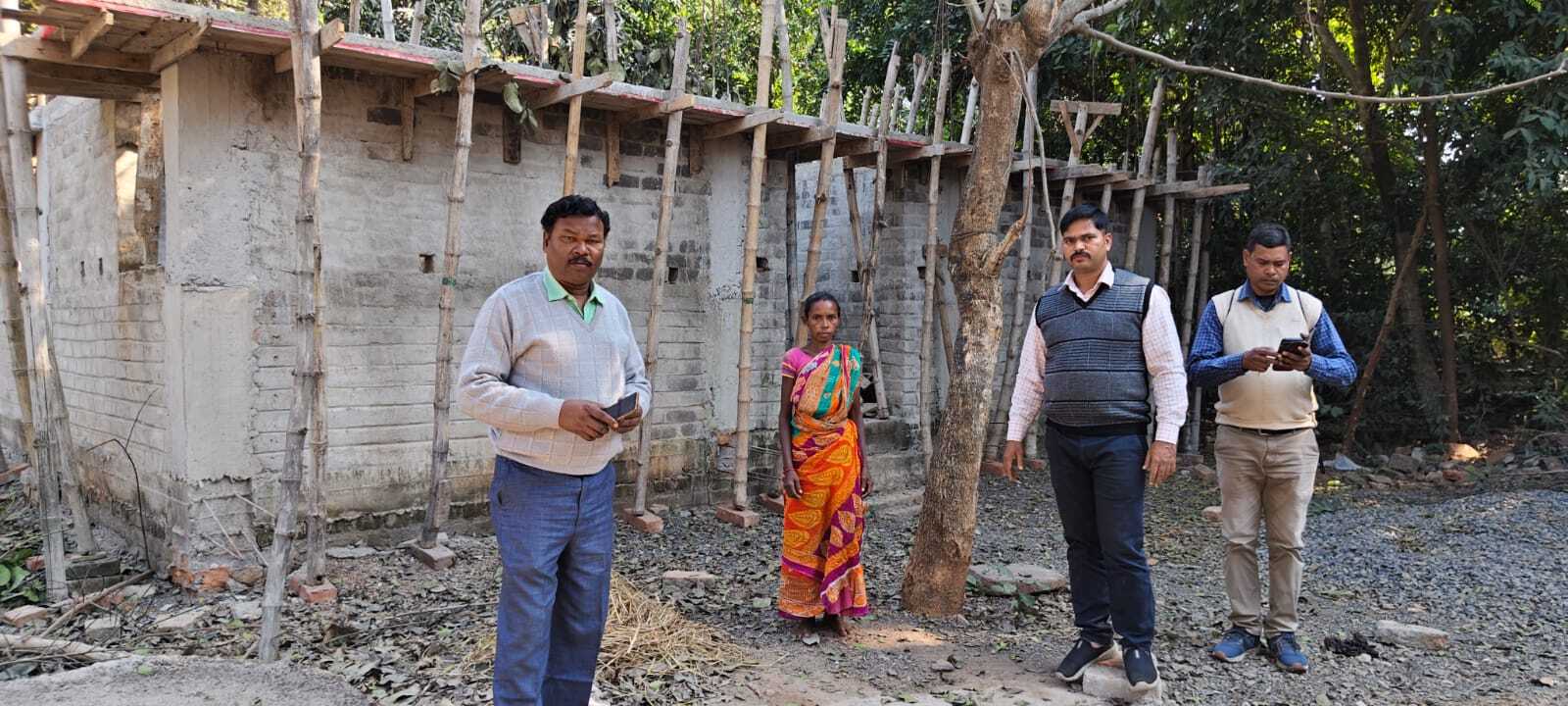 लाभुक अबुआ आवास निर्माण में लायें तेजी : बीडीओ