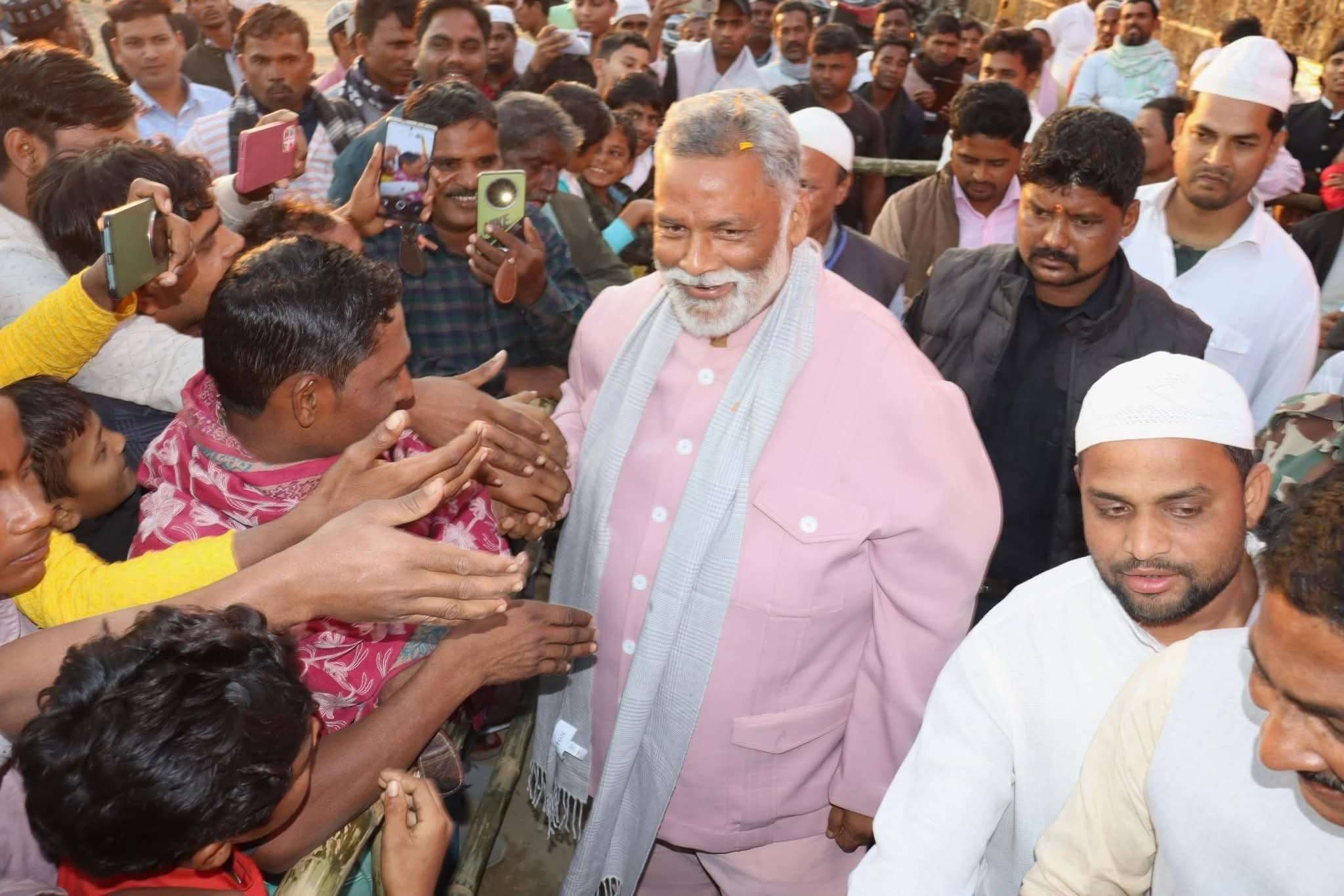 इज्तेमा में शामिल हुए सांसद, क्षेत्र की तरक़्की, खुशहाली और शांति के लिए मांगीं दुआ