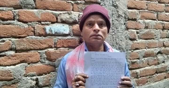 खेत में लगी फसल को बर्बाद करने की थाना में शिकायत