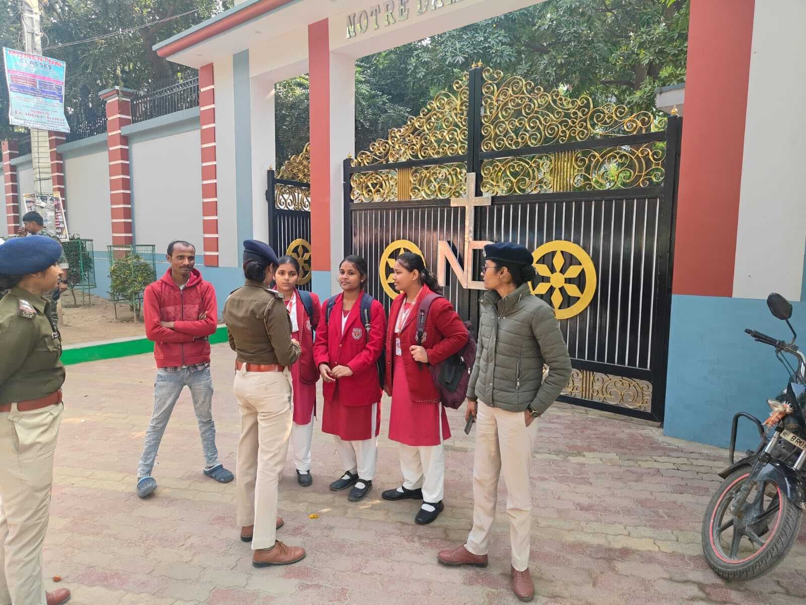 अब छात्राओं को स्कूल, कॉलेज व कोचिंग जाने में मदद करेगी पुलिस की अभय ब्रिगेड टीम