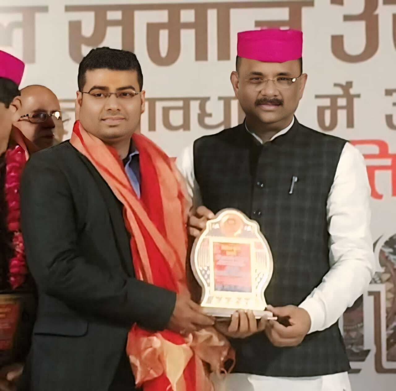 Samastipur News:मिथिला भूषण सम्मान से विभूषित हुए डॉ राहुल