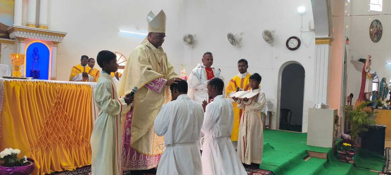 एग्नेस नाग और जीवन कंडुलना बनेंगे फादर