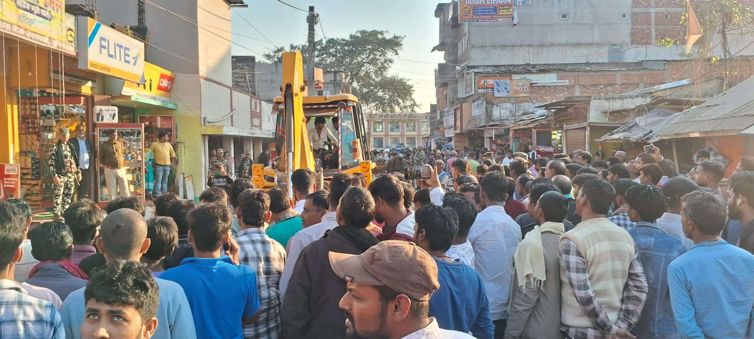 नगर परिषद बनमनखी में अतिक्रमणकारियों पर अनुमंडल प्रशासन ने कसा शिकंजा, लगाया जुर्माना