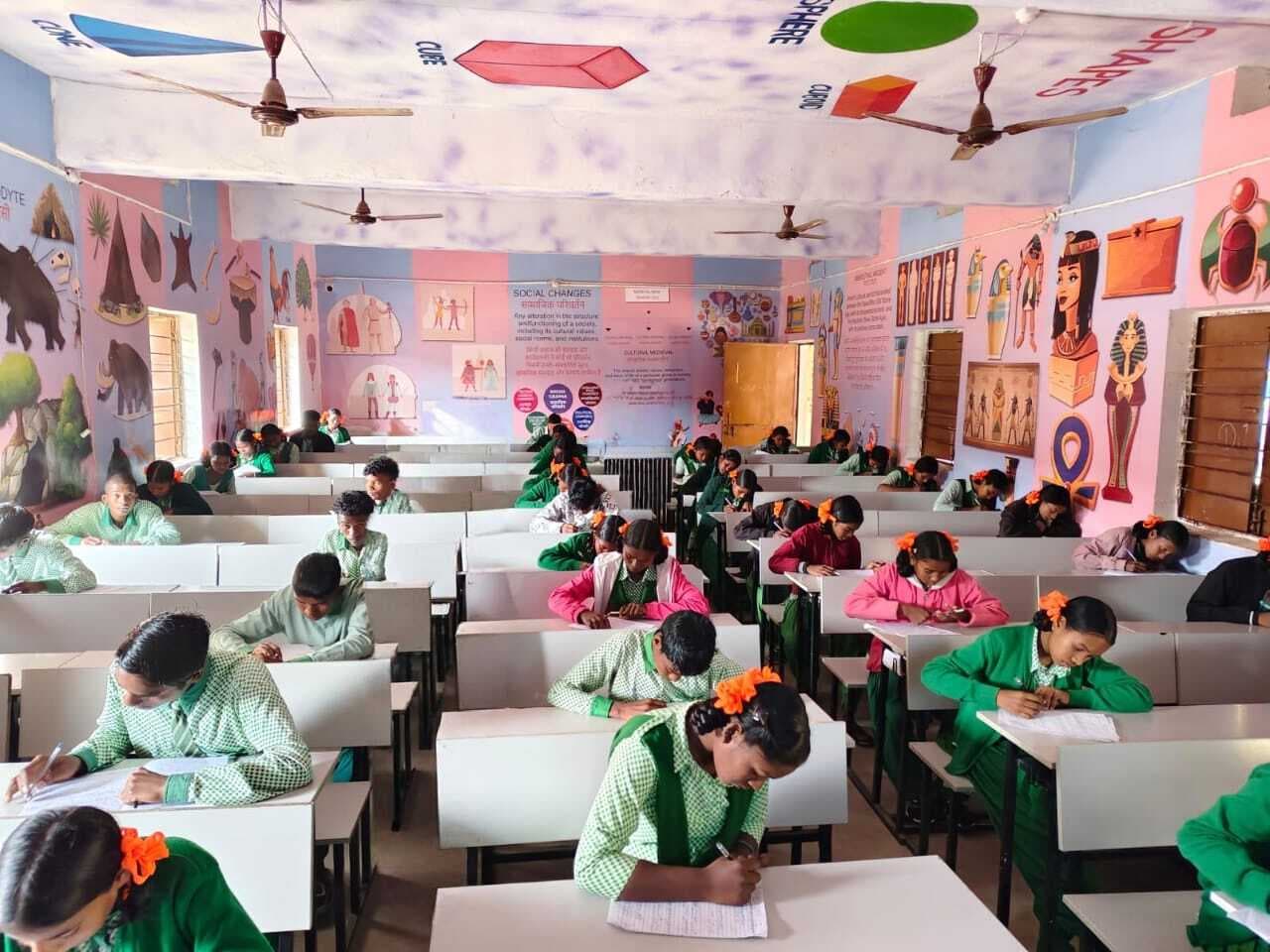 Chaibasa News : ‘टेस्ट-सेतु’ से सुधरेगा रिजल्ट, कठिन विषयों पर जोर