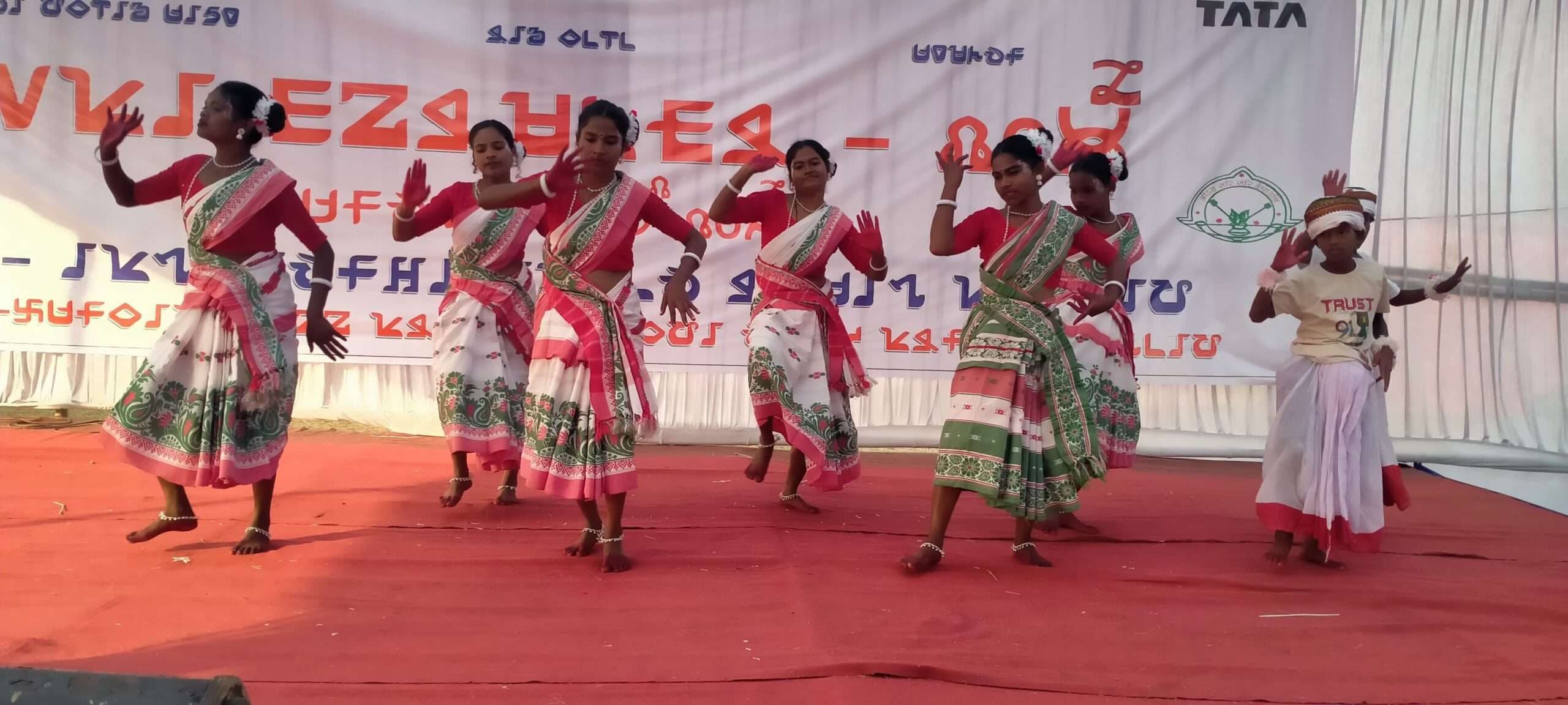 Chaibasa News : नशा से दूर रहे युवा पीढ़ी : नरेश देवगम