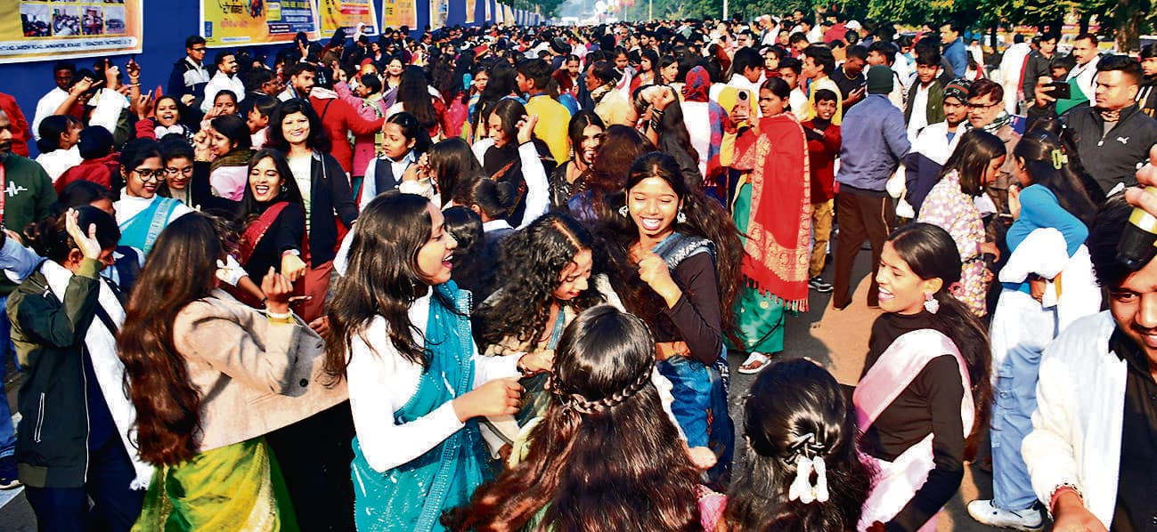 Bokaro News : स्वस्थ, सक्रिय और खुशहाल जीवन जीने के लिए लोग हुए प्रेरित