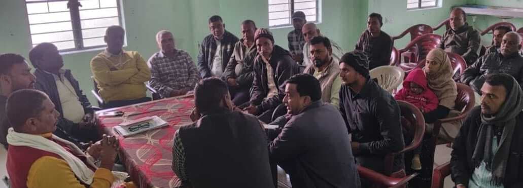 उर्वरक निगरानी समिति की बैठक में उचित मूल्य पर खाद बिक्री का निर्देश