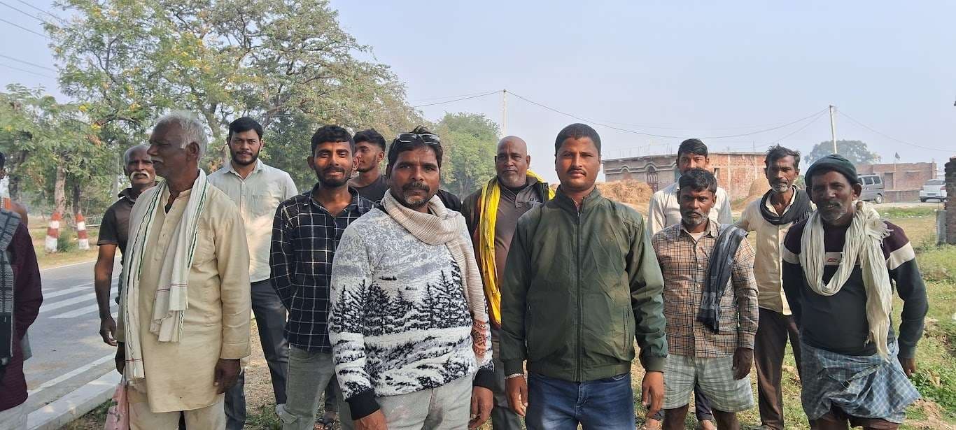 देव में रिंग रोड के लिए हो रहे जमीन की मापी को ग्रामीणों ने रुकवाया