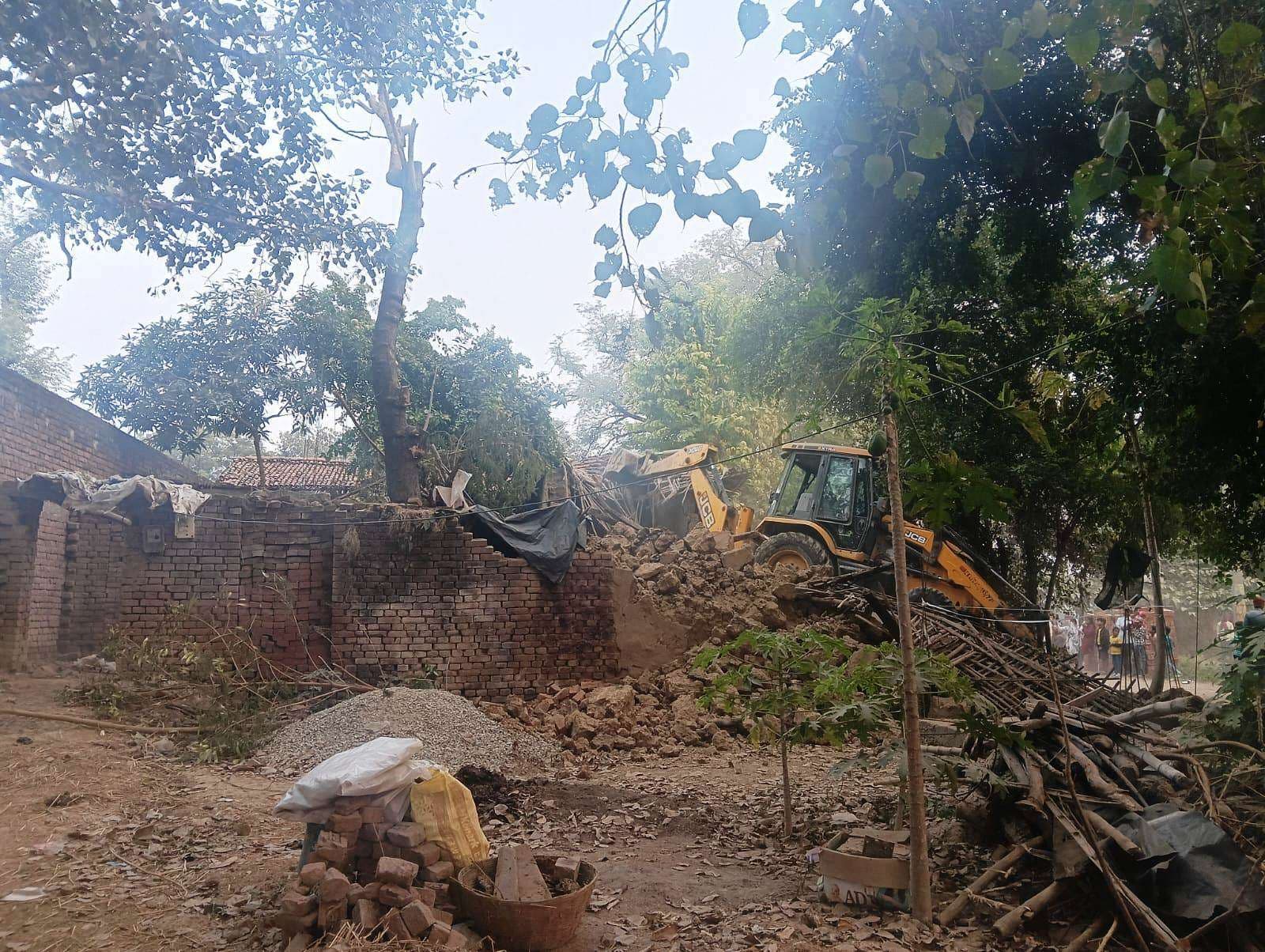 Aurangabad News : 14 लोगों के मकानकिये गये ध्वस्त