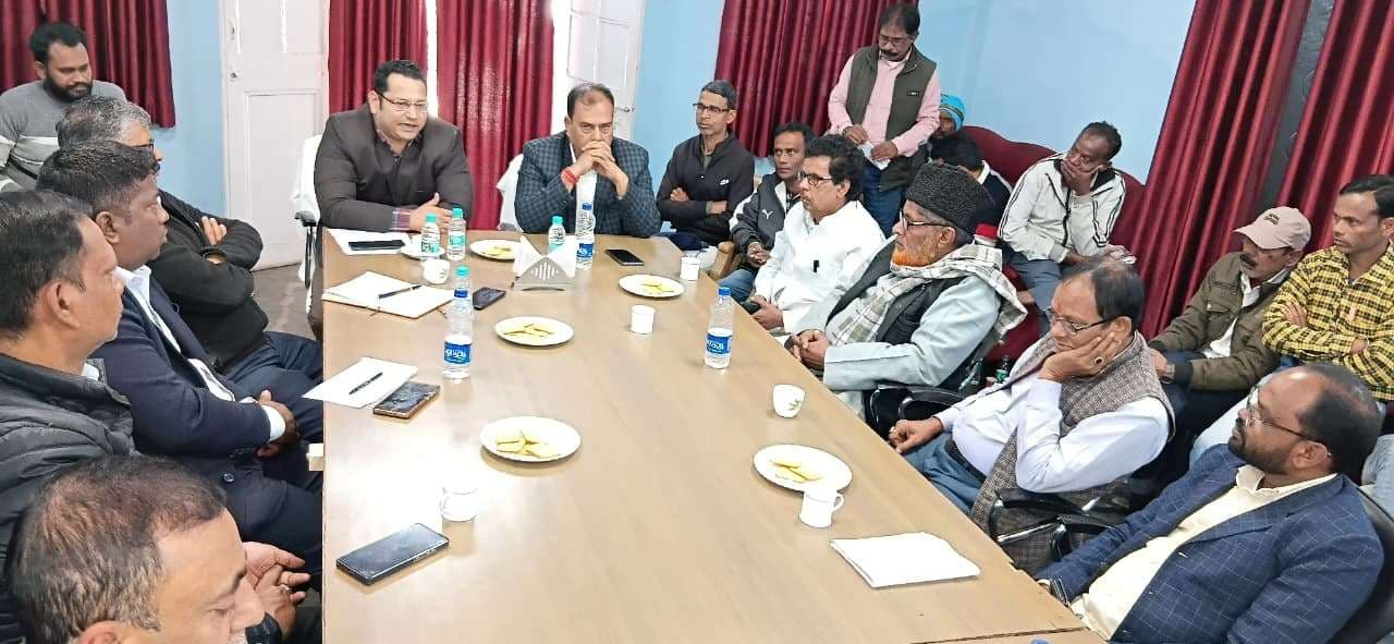 Bokaro News : सोलर प्लांट लगाने को लेकर त्रिपक्षीय वार्ता