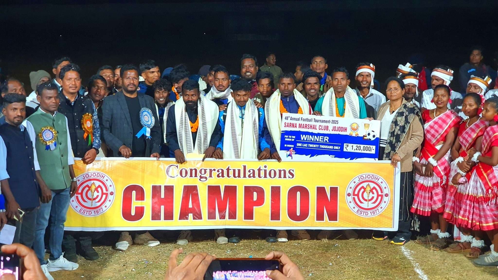 Seraikela Kharsawan News : विजेता तियु इलेवन को 1.20 लाख मिले