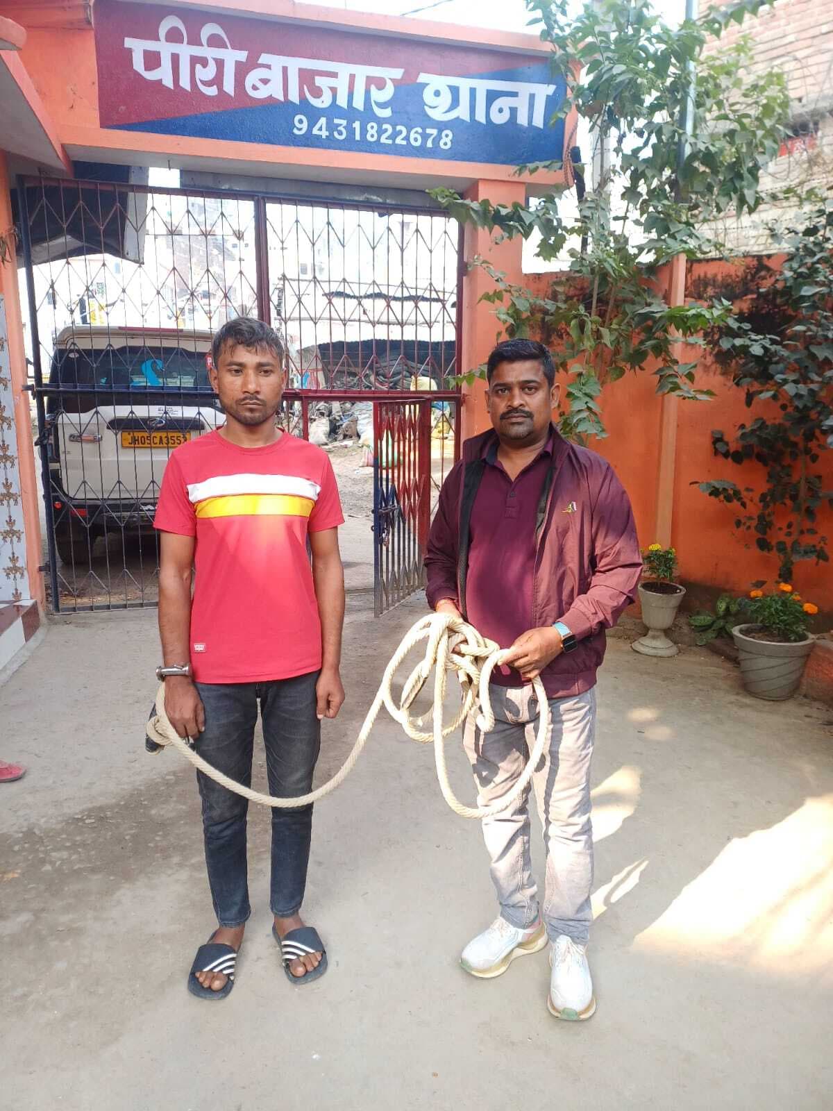 पांच वर्षों से फरार अभियुक्त को पीरी बाजार पुलिस ने किया गिरफ्तार