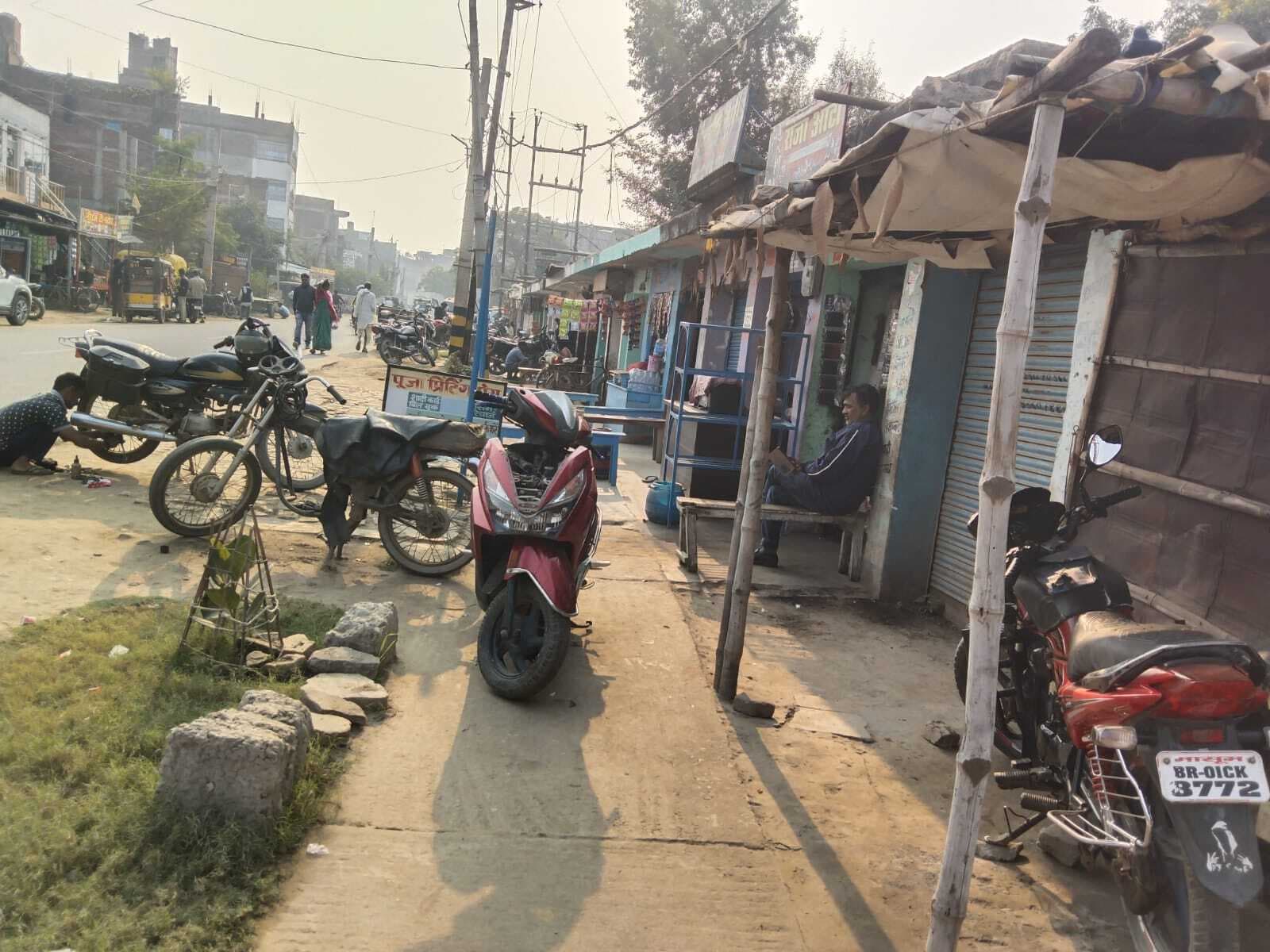 जिला परिषद की दुकानों में खरीद-बिक्री का खेल, वर्षों से किराया बकाया