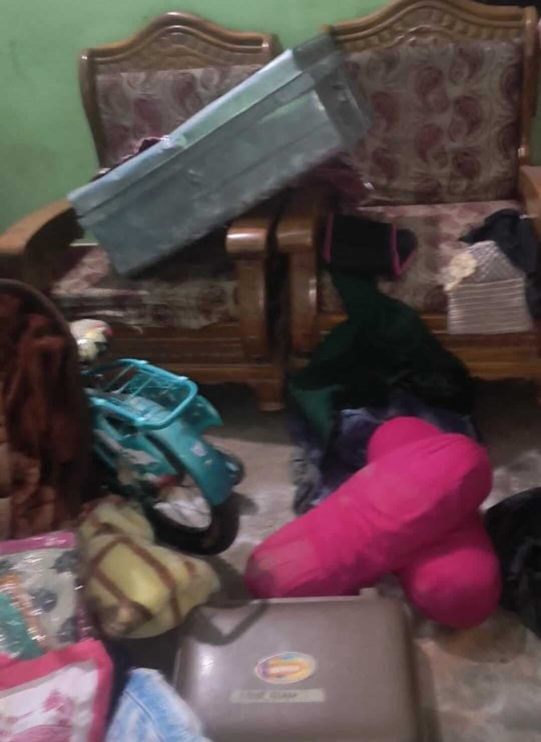 थावे में बंद घर का ताला तोड़ लाखों की चोरी, एक संदिग्ध ग्रामीणों के हत्थे चढ़ा