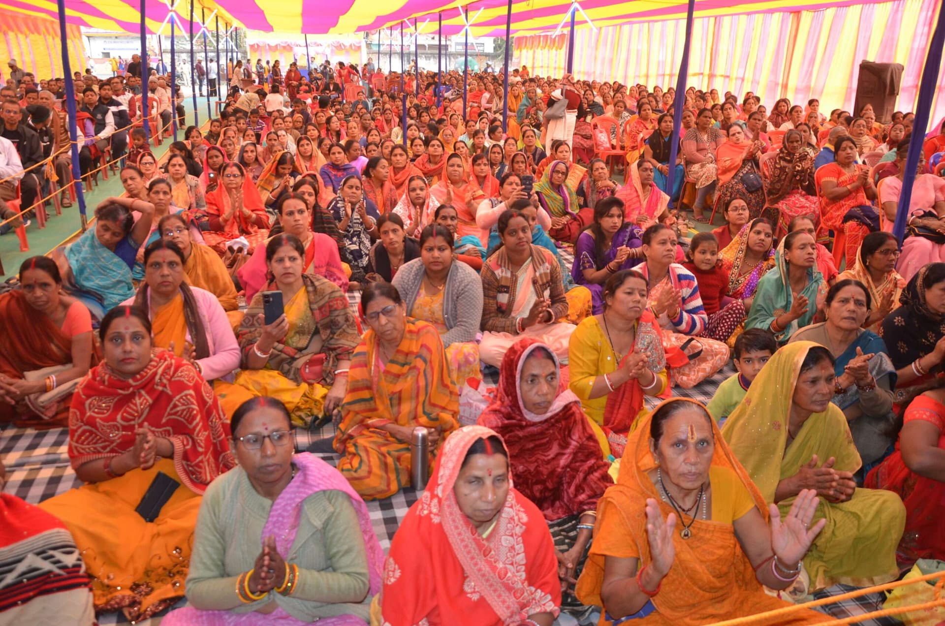 Deoghar News :पूर्ण गुरु के बिना शास्त्र ज्ञान अधूरा, दीक्षा से ही समाज में परिवर्तन संभव : साध्वी अमृता
