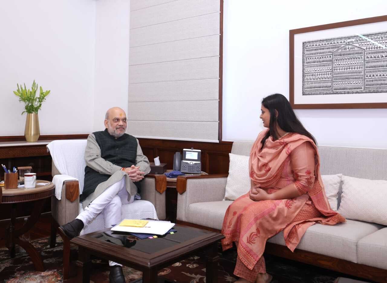 गृह मंत्री अमित शाह से मिलीं खेल मंत्री श्रेयसी सिंह