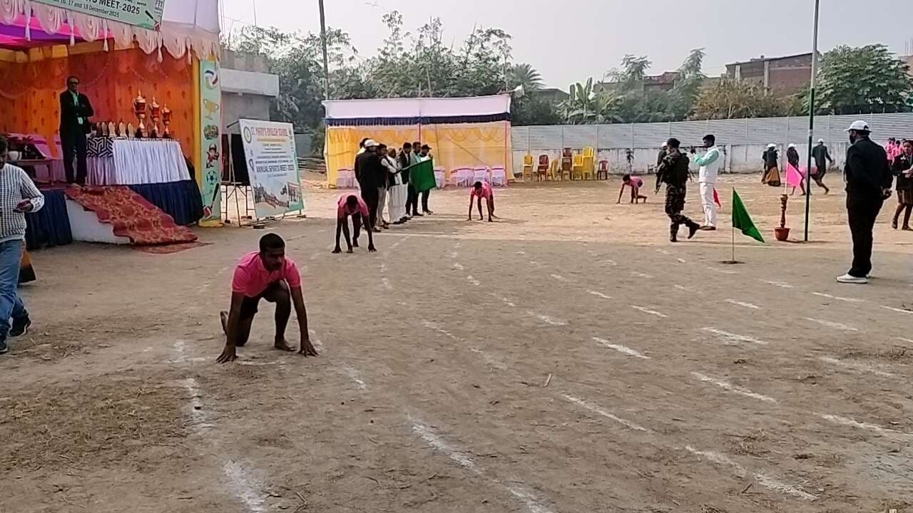 200 मीटर दौड़ सीनियर गर्ल्स में खुशी ने तो सीनियर बॉयज में आदित्य राज ने मारी बाजी