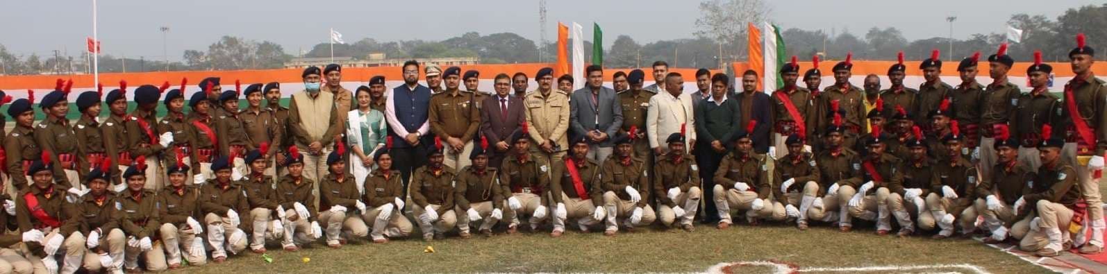 Bokaro News : आधुनिक चुनौतियों से निबटने के लिए चौकीदारों का समुचित व व्यावहारिक प्रशिक्षण जरूरी : डीसी