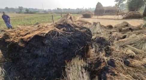 खेल में बच्चों जलाया किसान का घान, 20 हजार का हुआ नुकसान