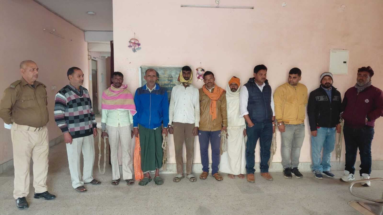 10 पियक्कड़ को पुलिस ने किया गिरफ्तार