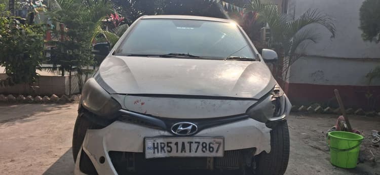 162 लीटर विदेशी शराब के साथ कार जब्त, तस्कर फरार