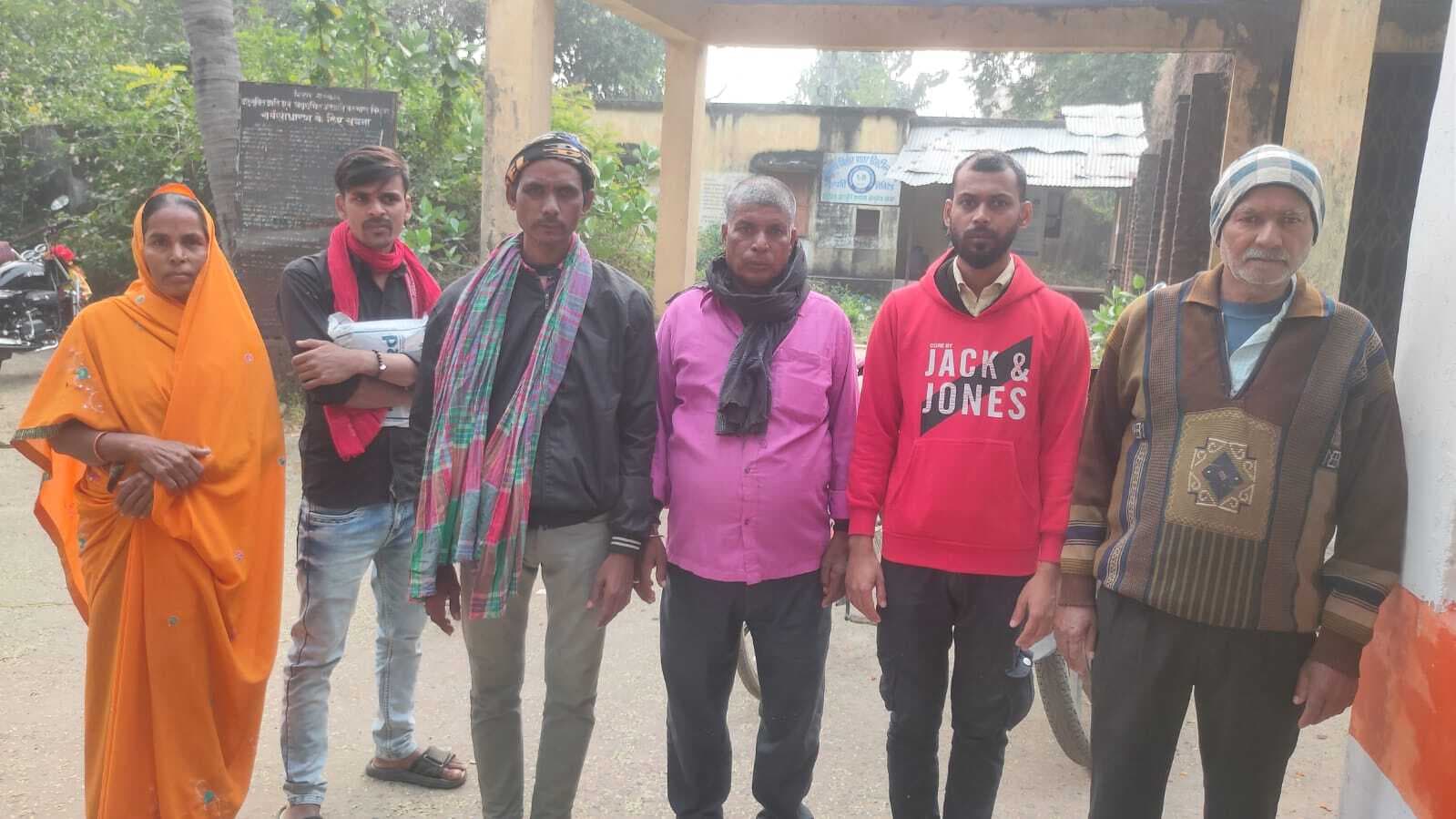 बिजली चोरी के आरोप में दो लोगों पर प्राथमिकी