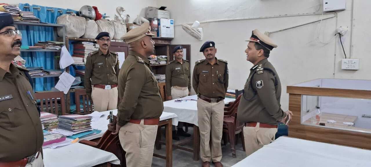 डीआइजी ने गवाहों की गवाही कराते हुए अभियुक्तों को सजा दिलाने का दिया आदेश