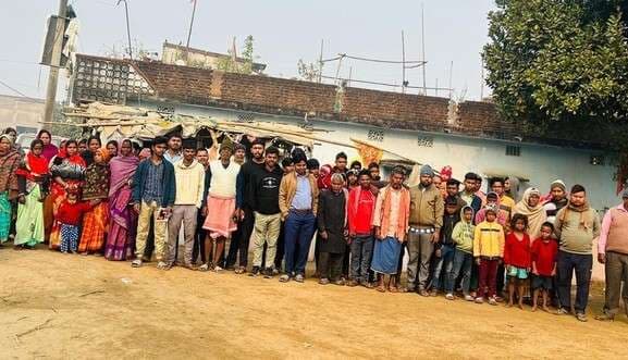 सोनारचक आंगनबाड़ी केंद्र द्वारीचक के भवन निर्माण की ग्रामीणों ने उठायी मांग